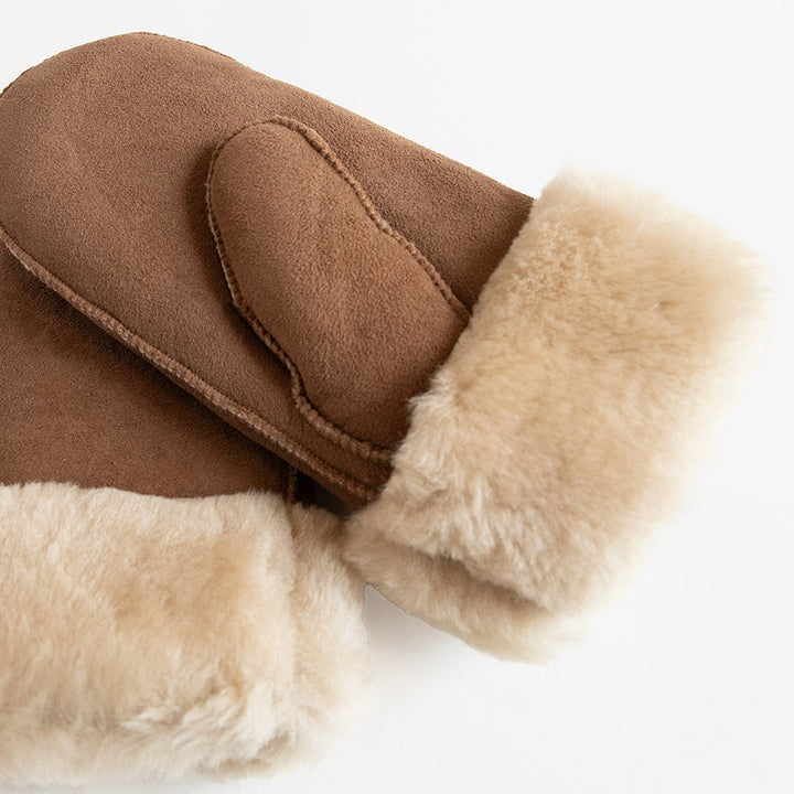 brown suede mittens with cream colour lamb shearling lining