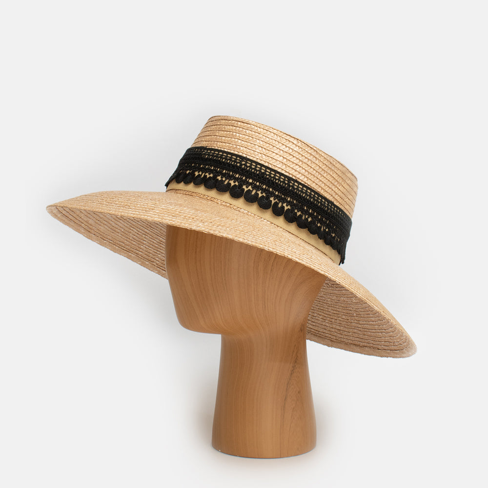 Natural lace trim straw hat
