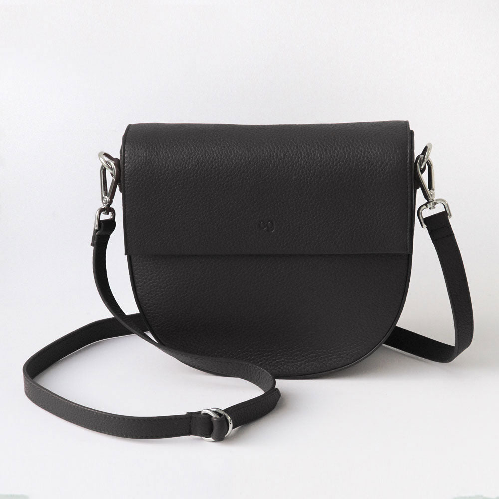black-leather-oxford-saddle-bag-da6160-Bags-1