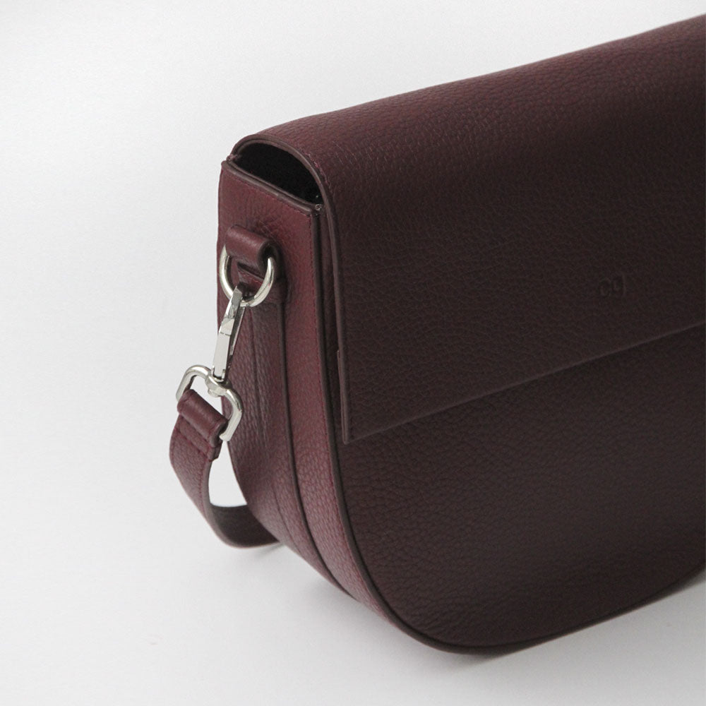 burgundy-leather-oxford-saddle-bag-da6159-2