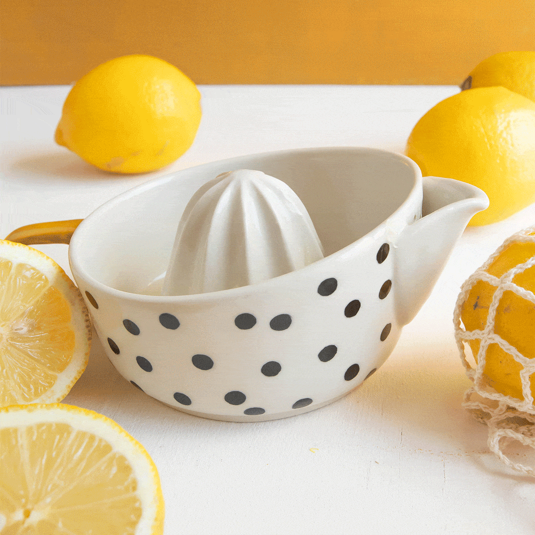 Zesty Lemon Cake Recipe 🍋