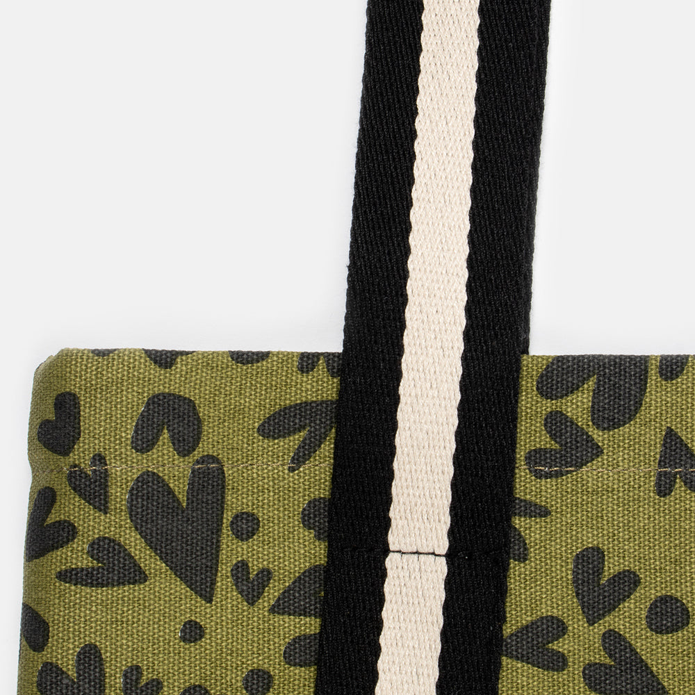 Caroline Gardner Khaki/Black Hearts Cube Cosmetic Bag