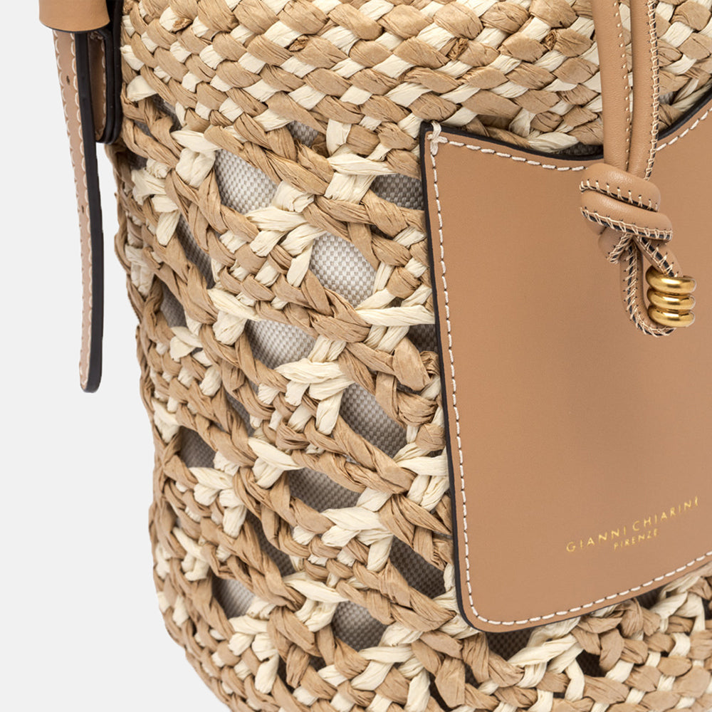 straw & tan leather Saona bucket bag, made in Italy by Gianni Chiarini