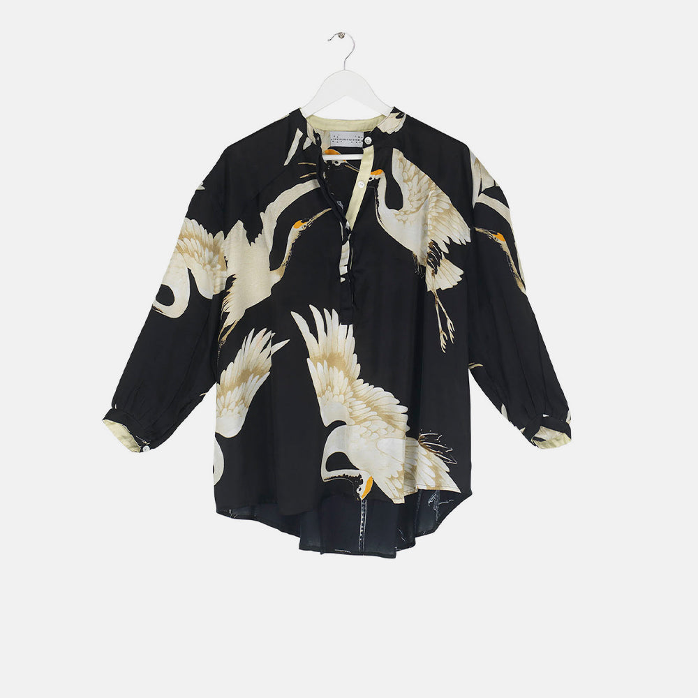 black stork print 3/4 sleeve half button shirt