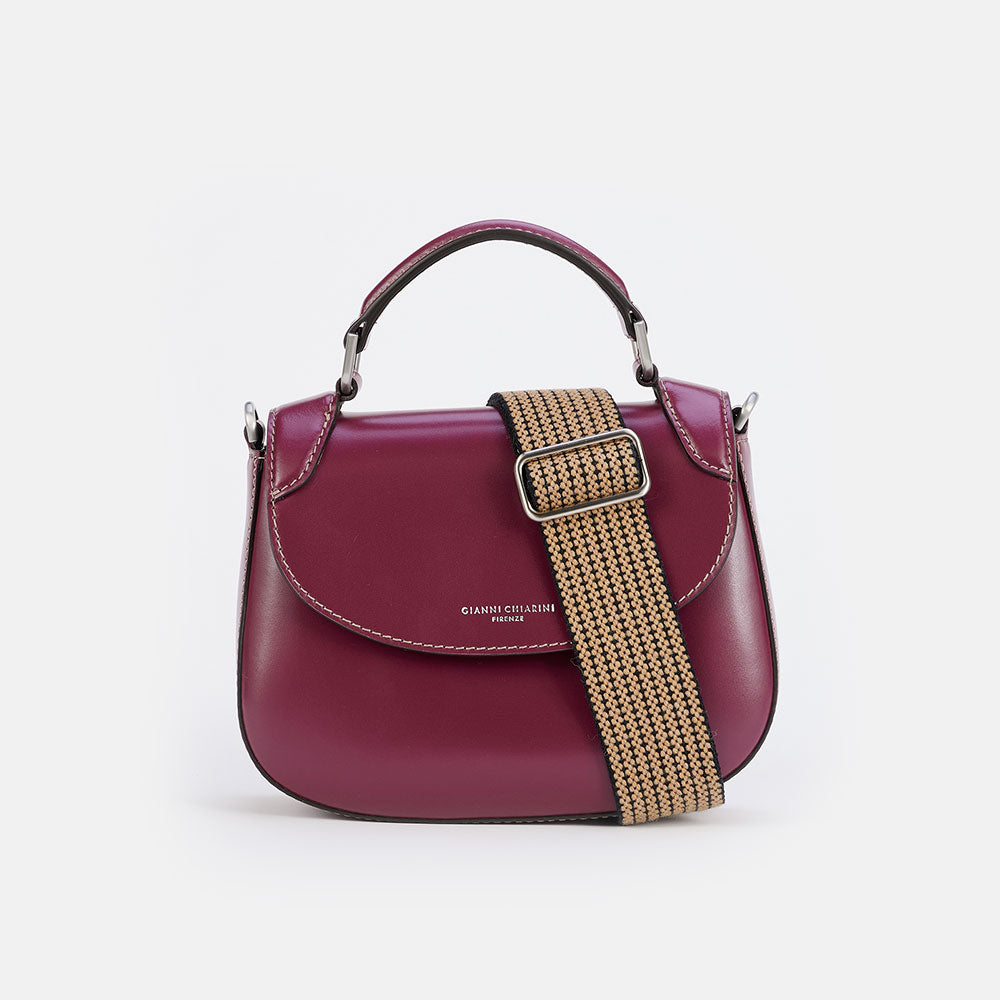 red beet leather Grace bag made in Italy by Gianni Chiarini