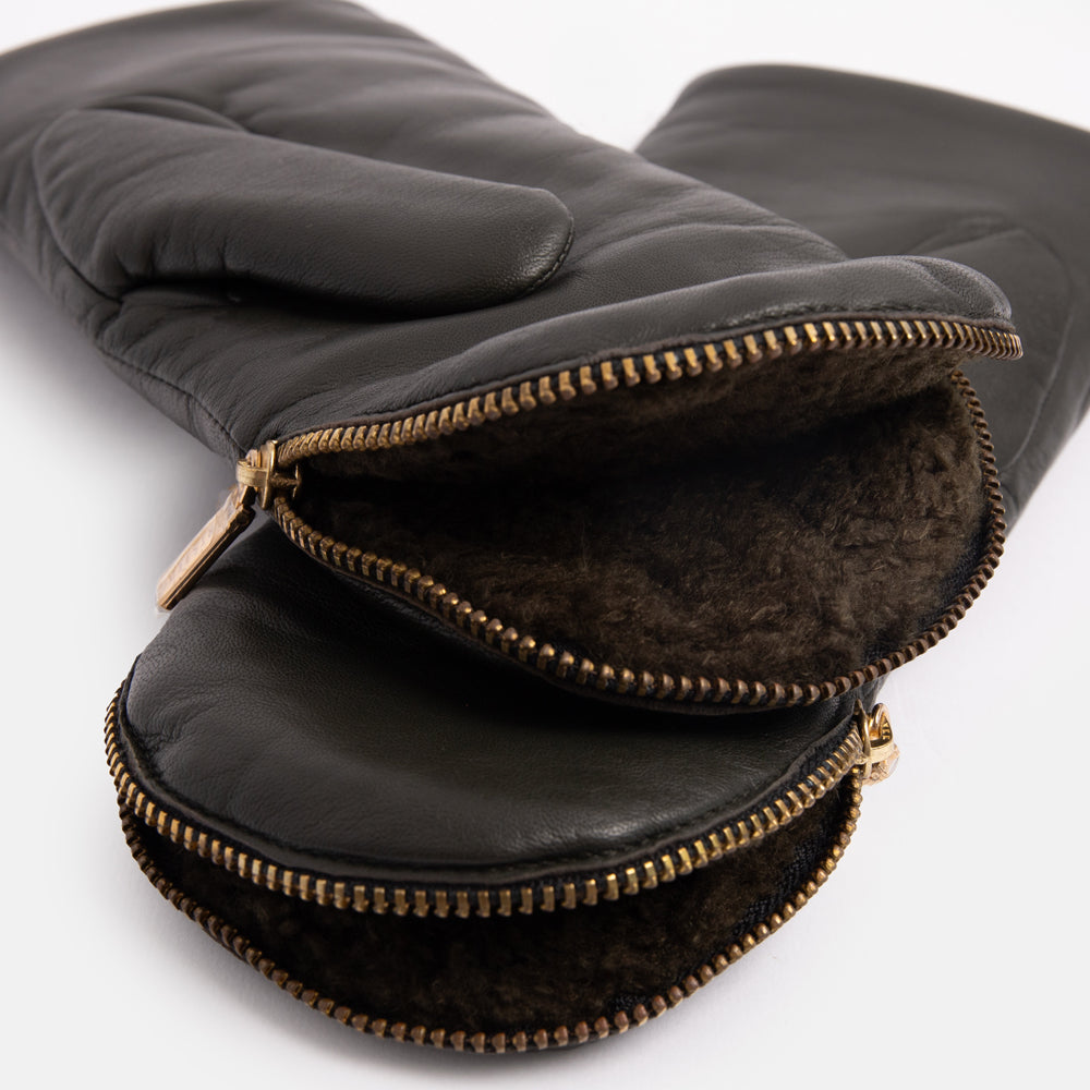 dark khaki lamb leather mittens with zip opening and polar fleece lining