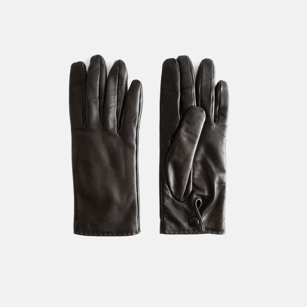 pair of women's leather gloves with popper closure at wrist, in black