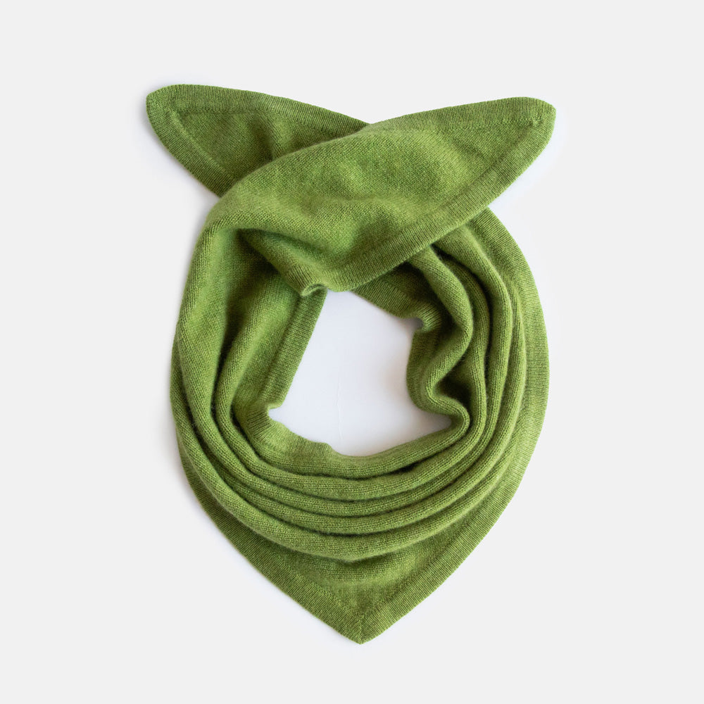 women's cashmere triangle scarf in moss green
