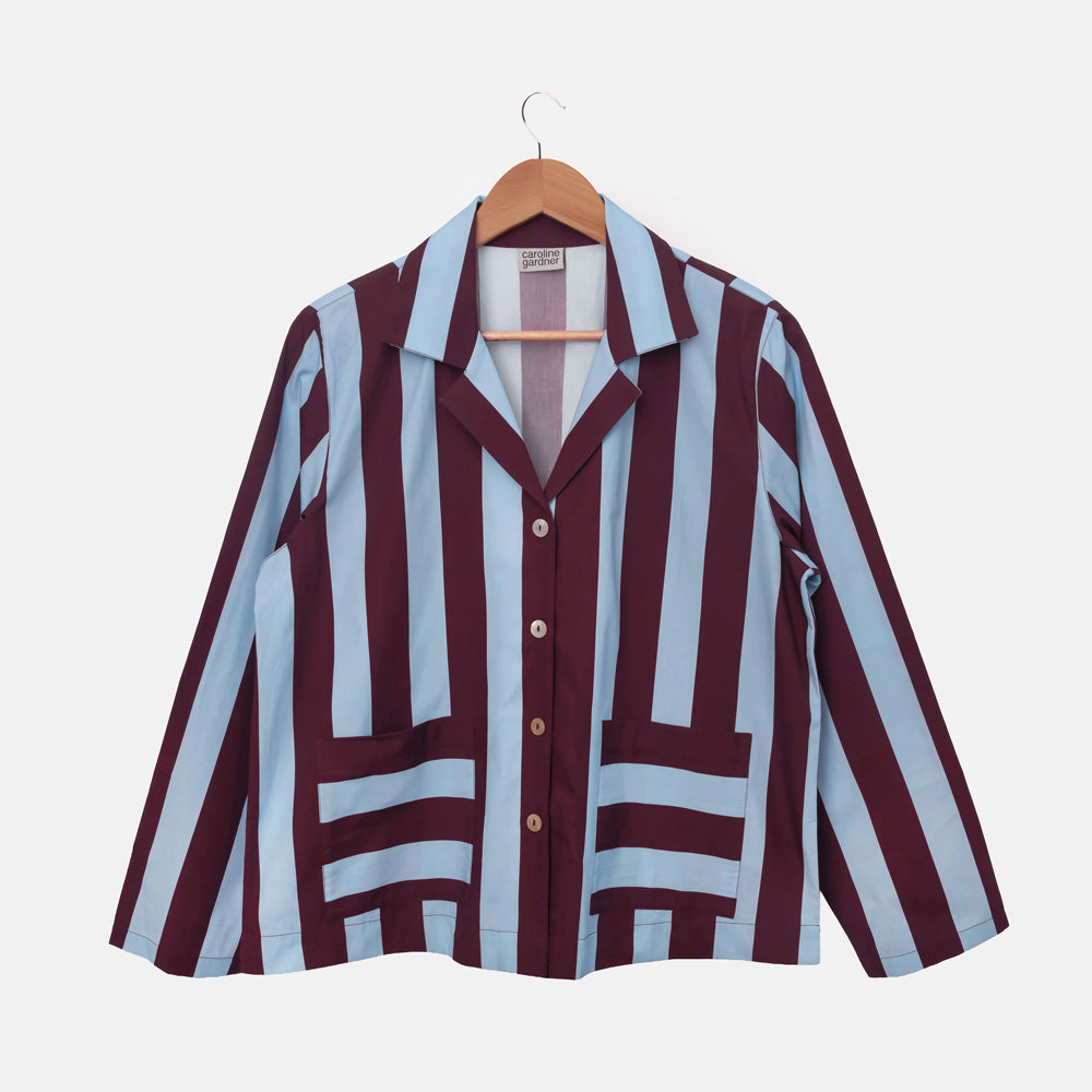 Long-sleeved pyjama shirt in wide blue and wine stripes with a revere collar and sideways-striped patch pockets