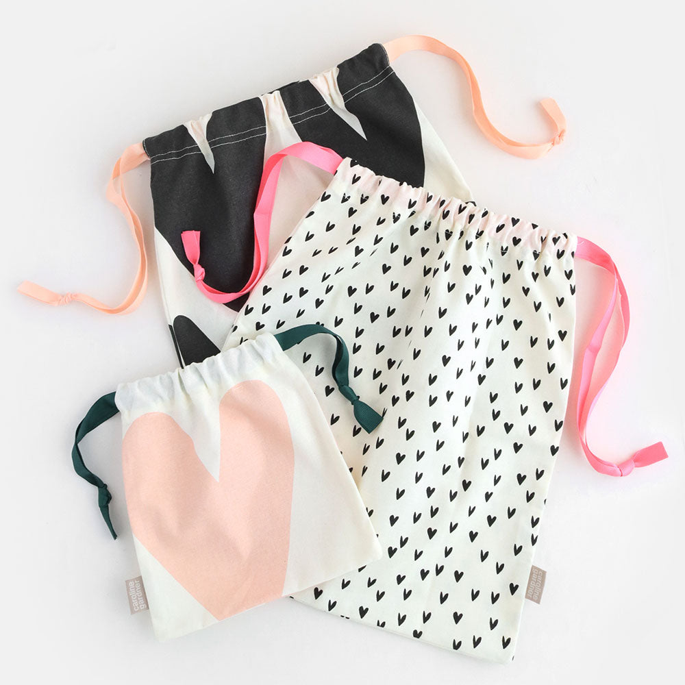 Caroline Gardner Pink Heart Drawstring Travel Bags Set