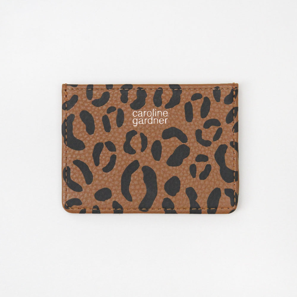Card holder in leopard print with slogan