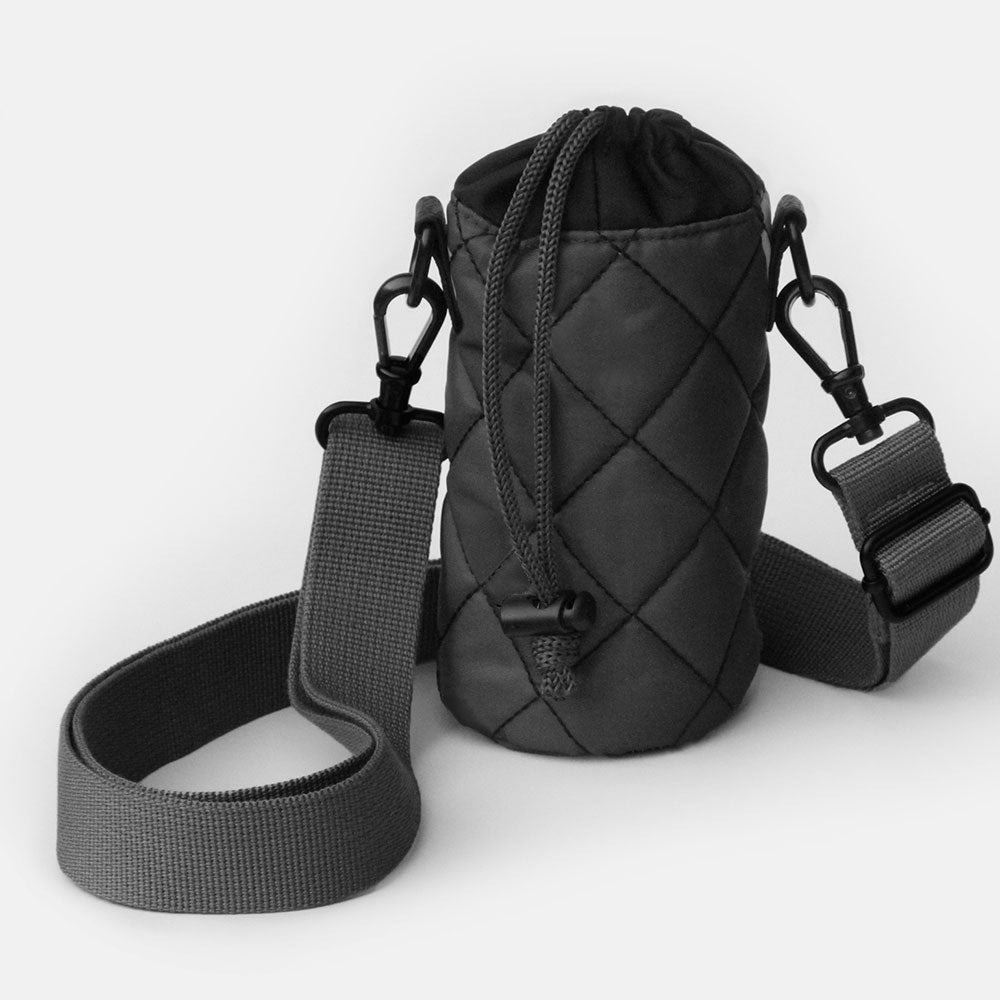 black diamond quilt bottle bag with black strap