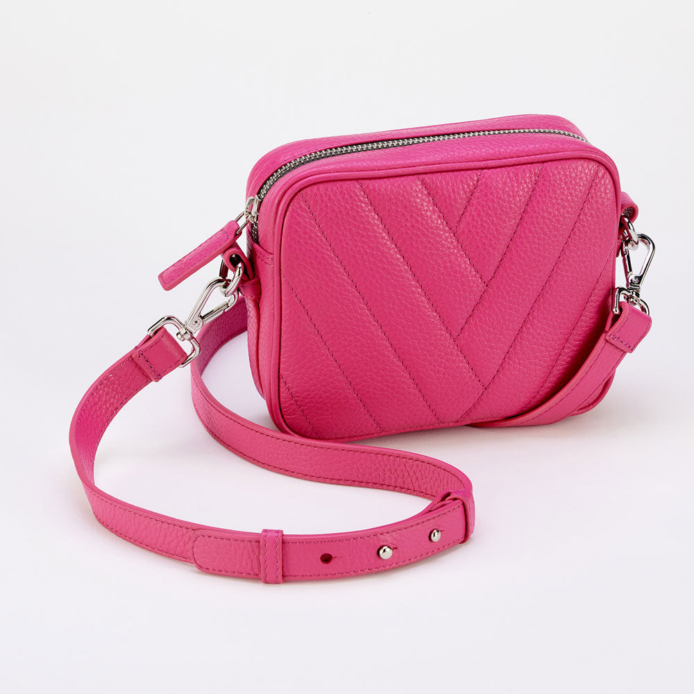 Hot Pink gesteppte Mini-Kameratasche